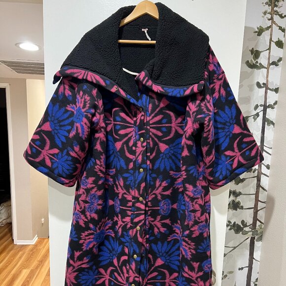 Free People Jackets & Blazers - FREE PEOPLE Floral Duster Jacket - XL